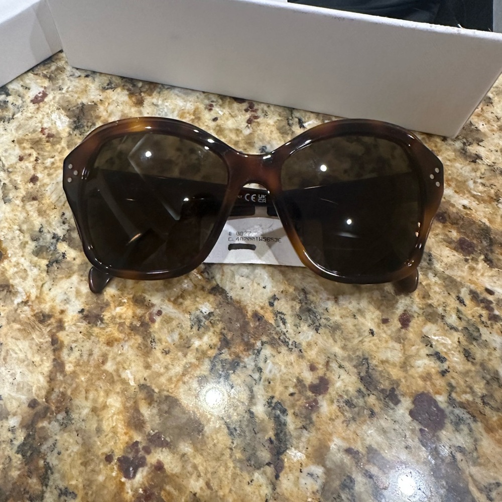 Stylish Brown Sunglasses